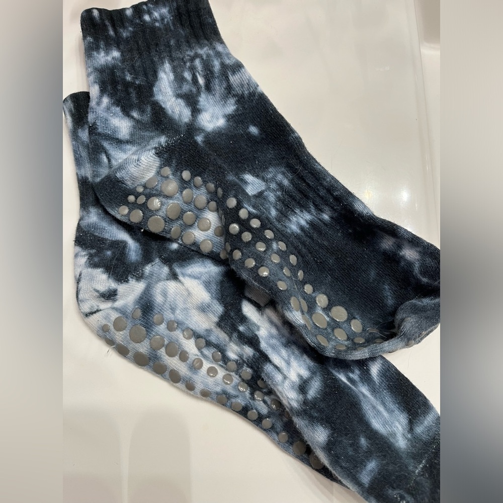 Pilates grip socks